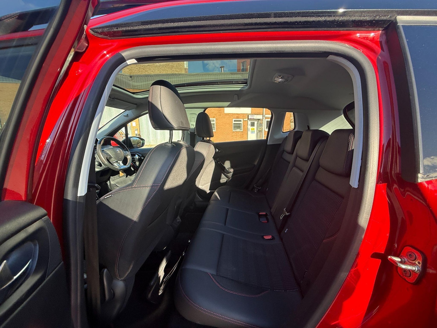 Used Peugeot 2008 2018 for sale - 76307795: Photo 60