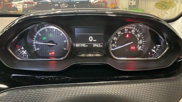Used Peugeot 2008 2018 for sale - 76307795: Photo 9