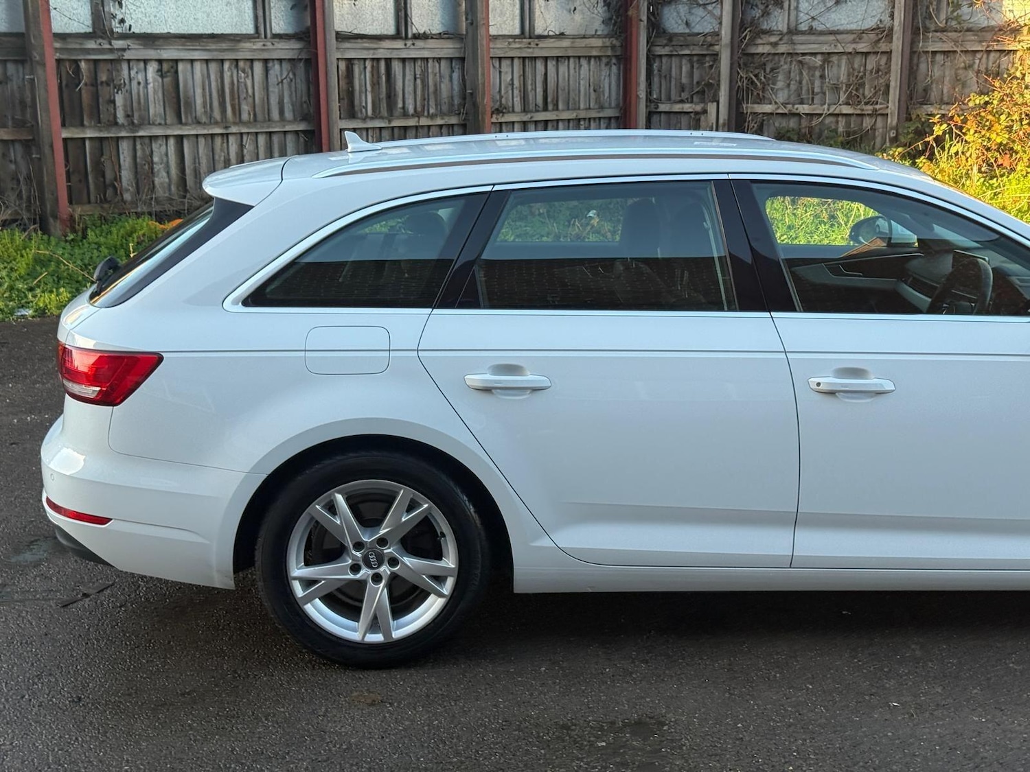 Used Audi A4 Avant 2016 for sale - 76592730: Photo 30