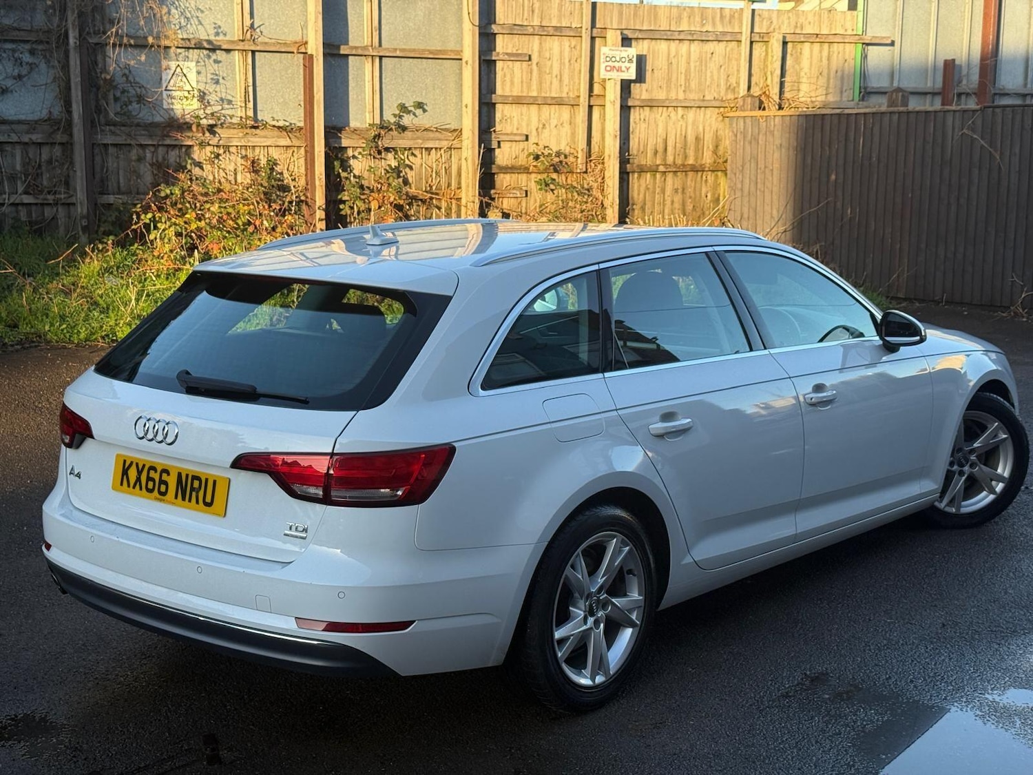 Used Audi A4 Avant 2016 for sale - 76592730: Photo 37