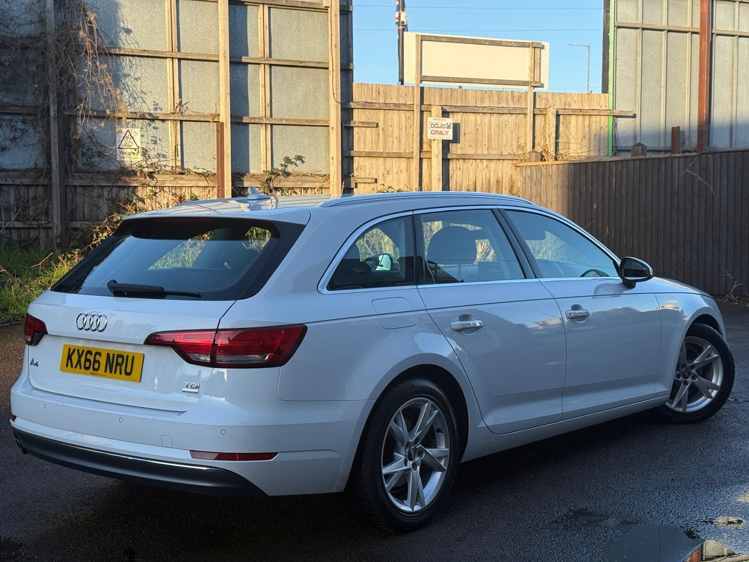 Used Audi A4 Avant 2016 for sale - 76592730: Photo 38