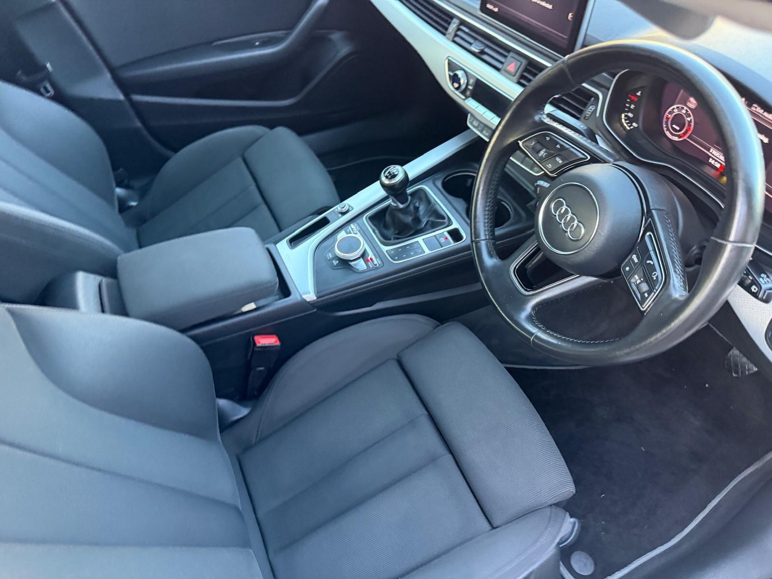 Used Audi A4 Avant 2016 for sale - 76592730: Photo 47