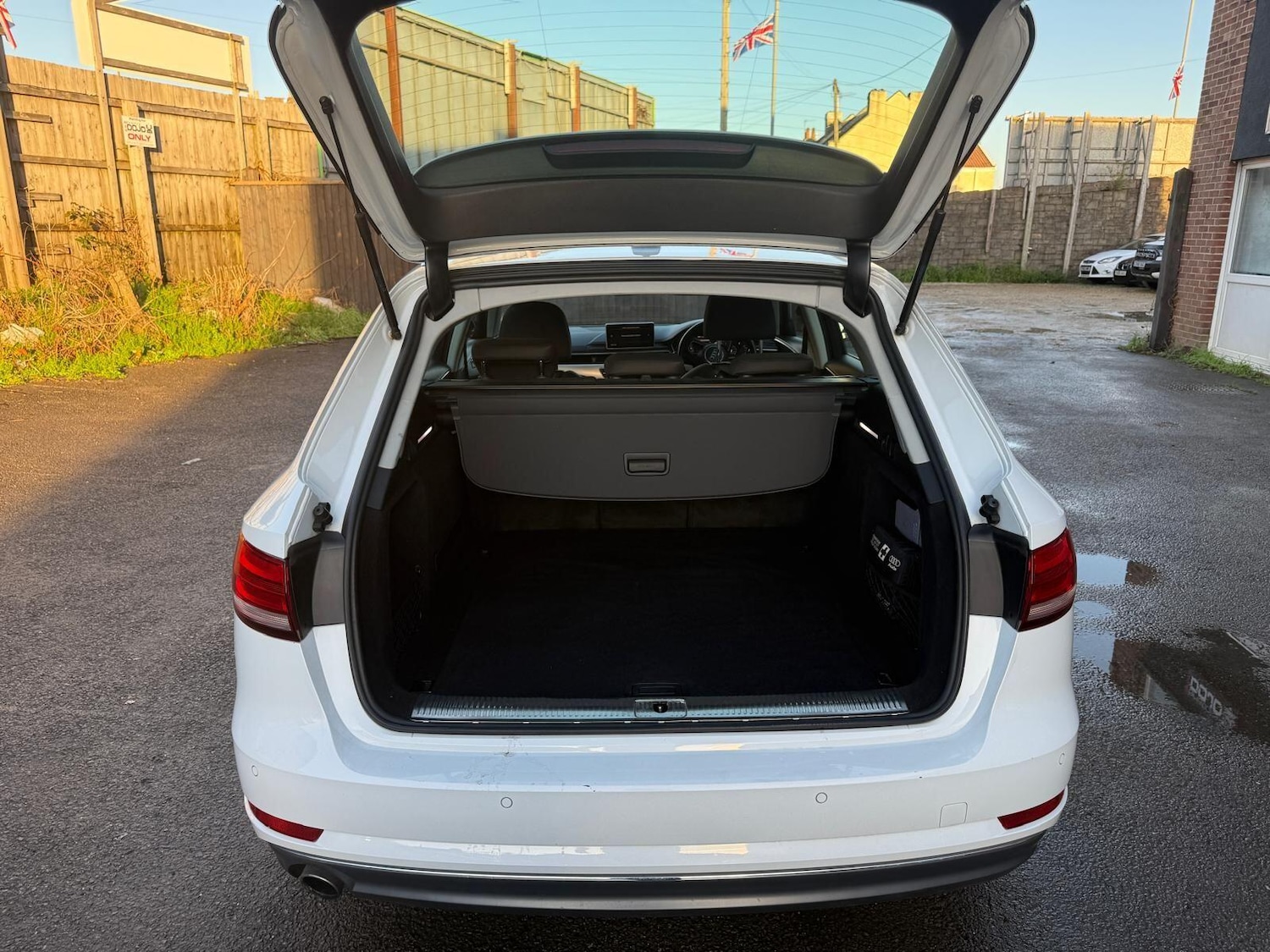 Used Audi A4 Avant 2016 for sale - 76592730: Photo 61