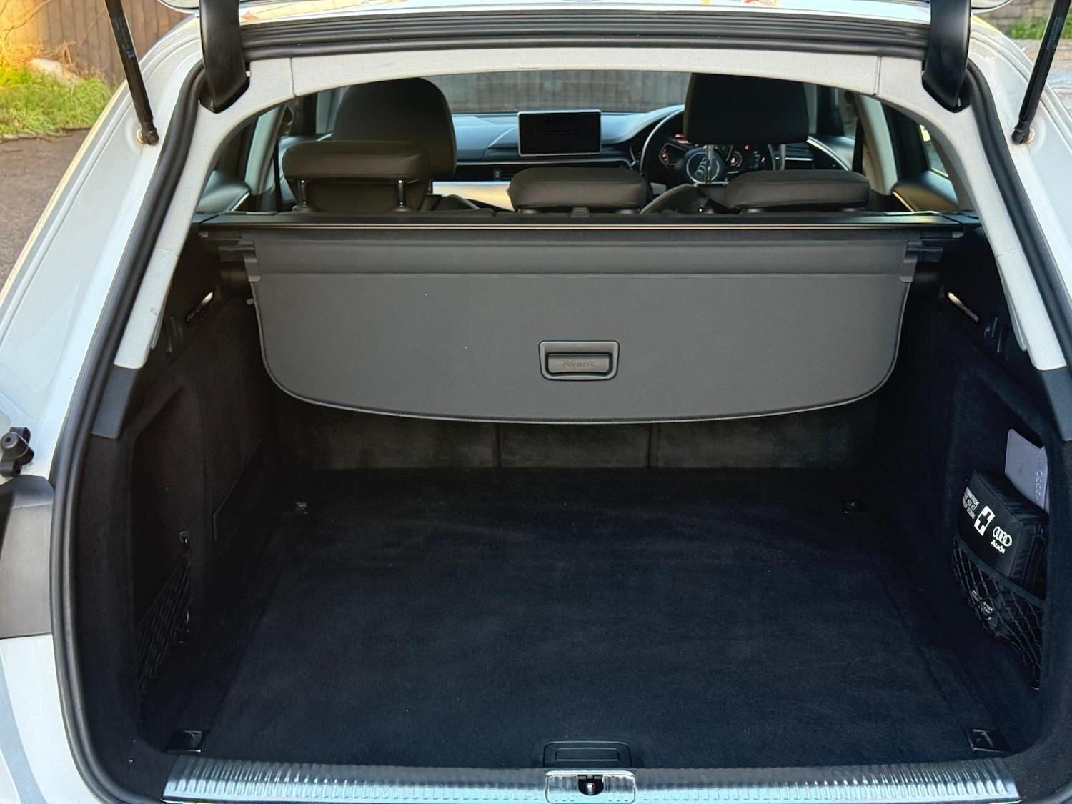 Used Audi A4 Avant 2016 for sale - 76592730: Photo 62