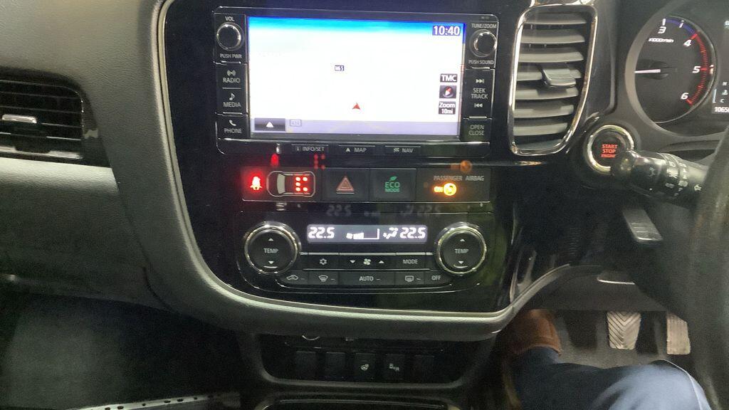 Used Mitsubishi Outlander 2017 for sale - 77633273: Photo 2