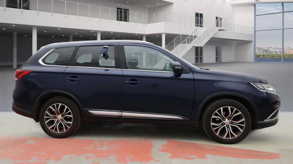 Used Mitsubishi Outlander 2017 for sale - 77633273: Photo 8