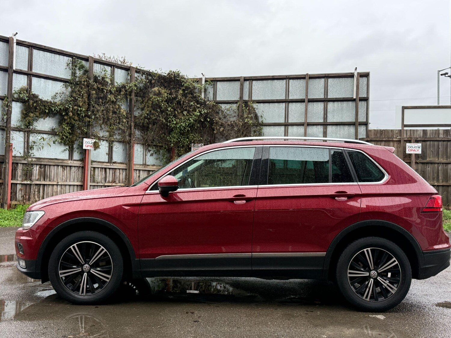Used Volkswagen Tiguan 2018 for sale - 76398852: Photo 16