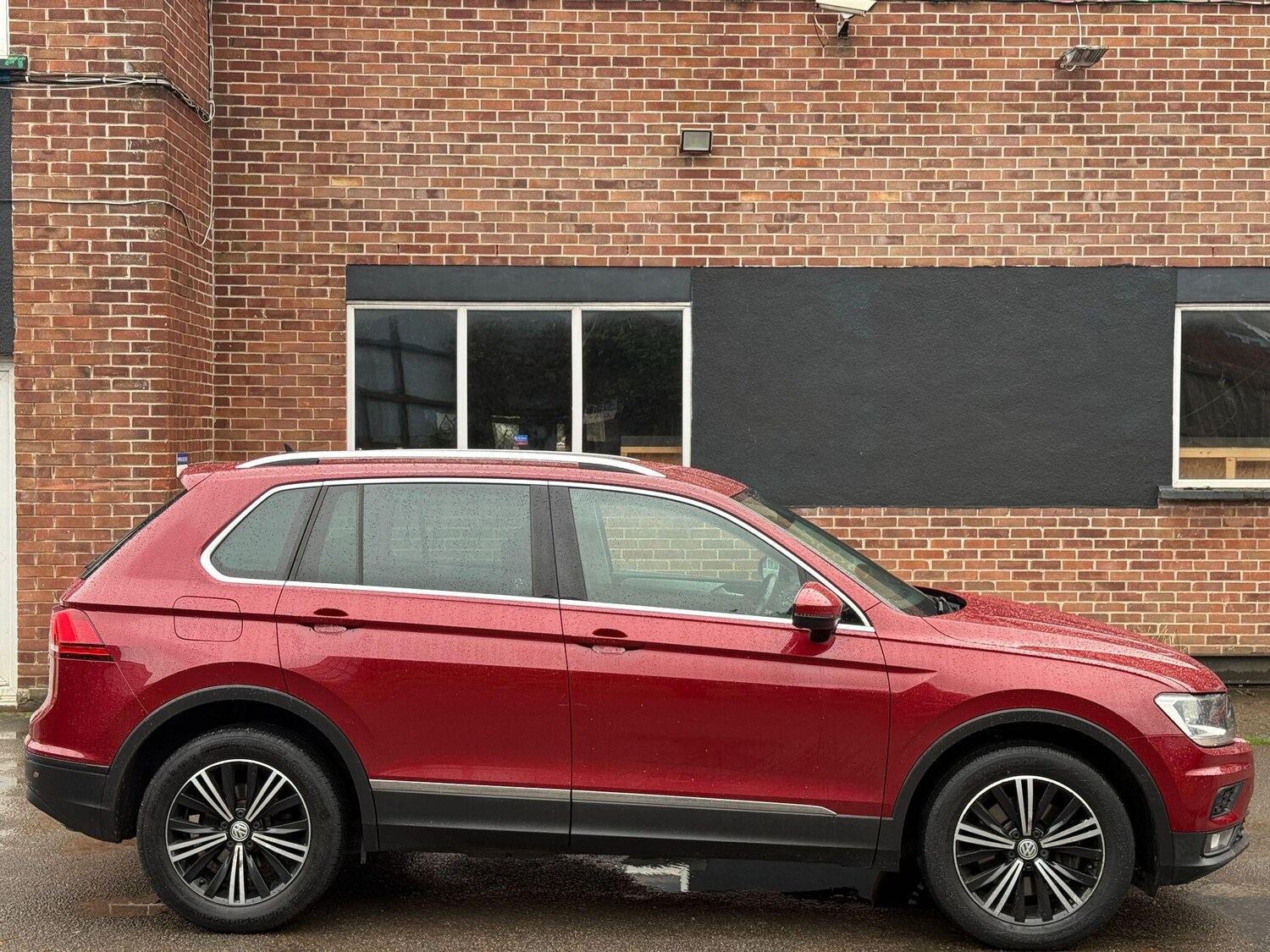 Used Volkswagen Tiguan 2018 for sale - 76398852: Photo 21
