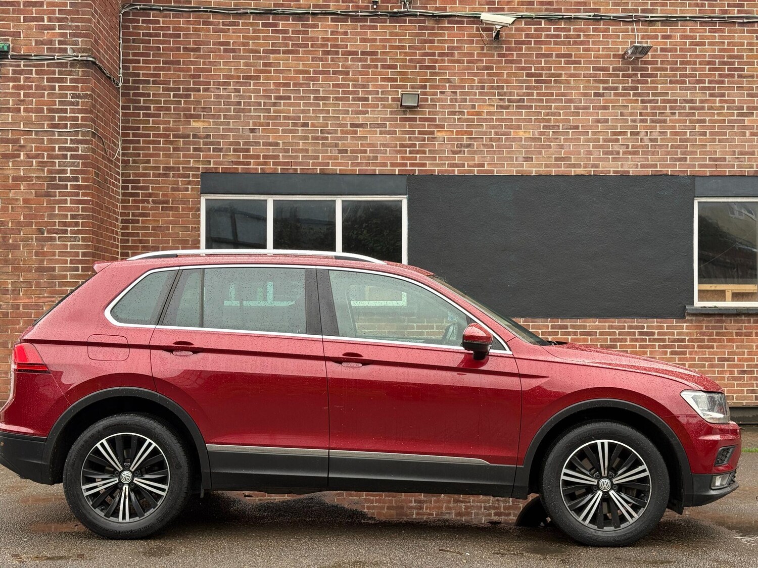 Used Volkswagen Tiguan 2018 for sale - 76398852: Photo 22