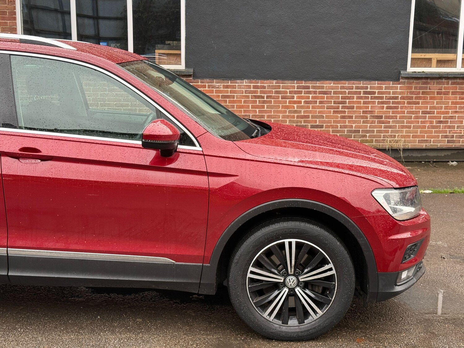 Used Volkswagen Tiguan 2018 for sale - 76398852: Photo 23