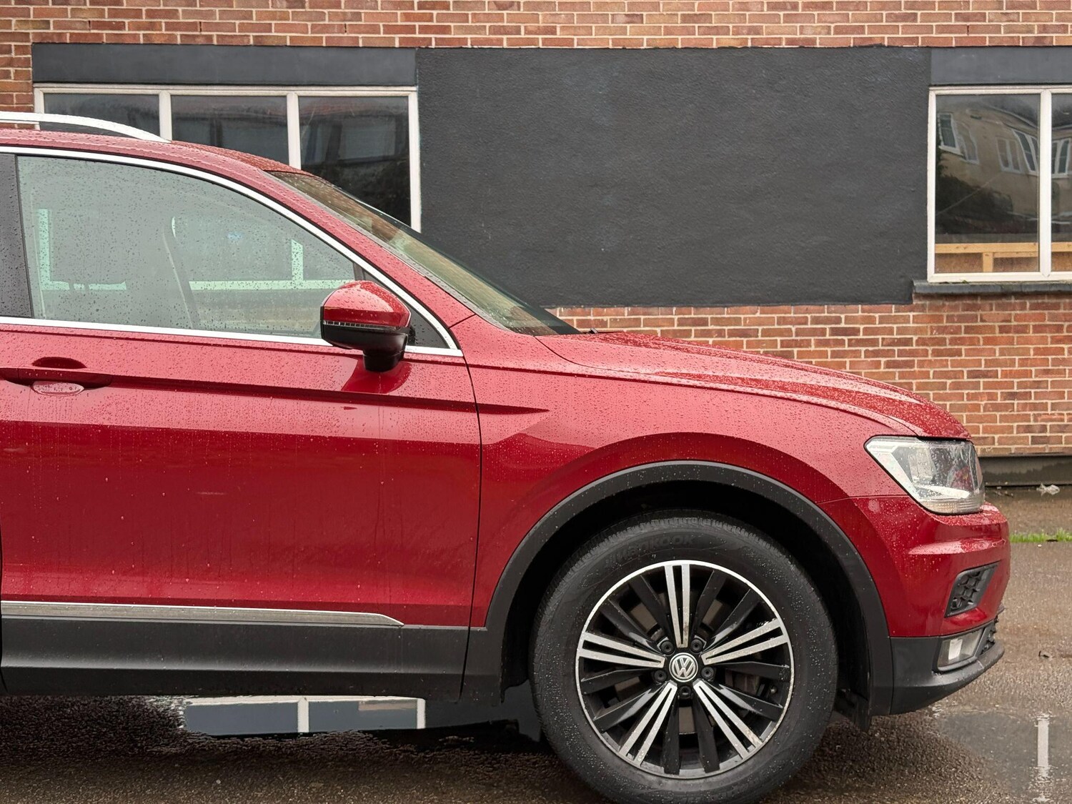 Used Volkswagen Tiguan 2018 for sale - 76398852: Photo 24