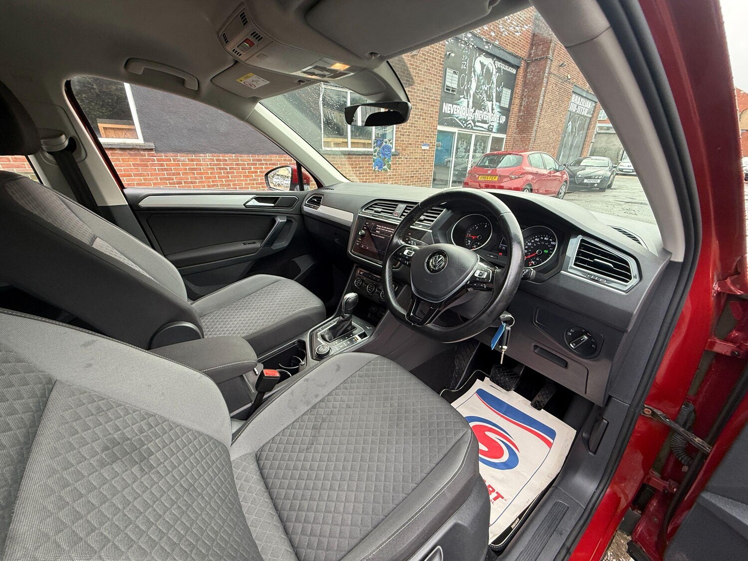 Used Volkswagen Tiguan 2018 for sale - 76398852: Photo 28