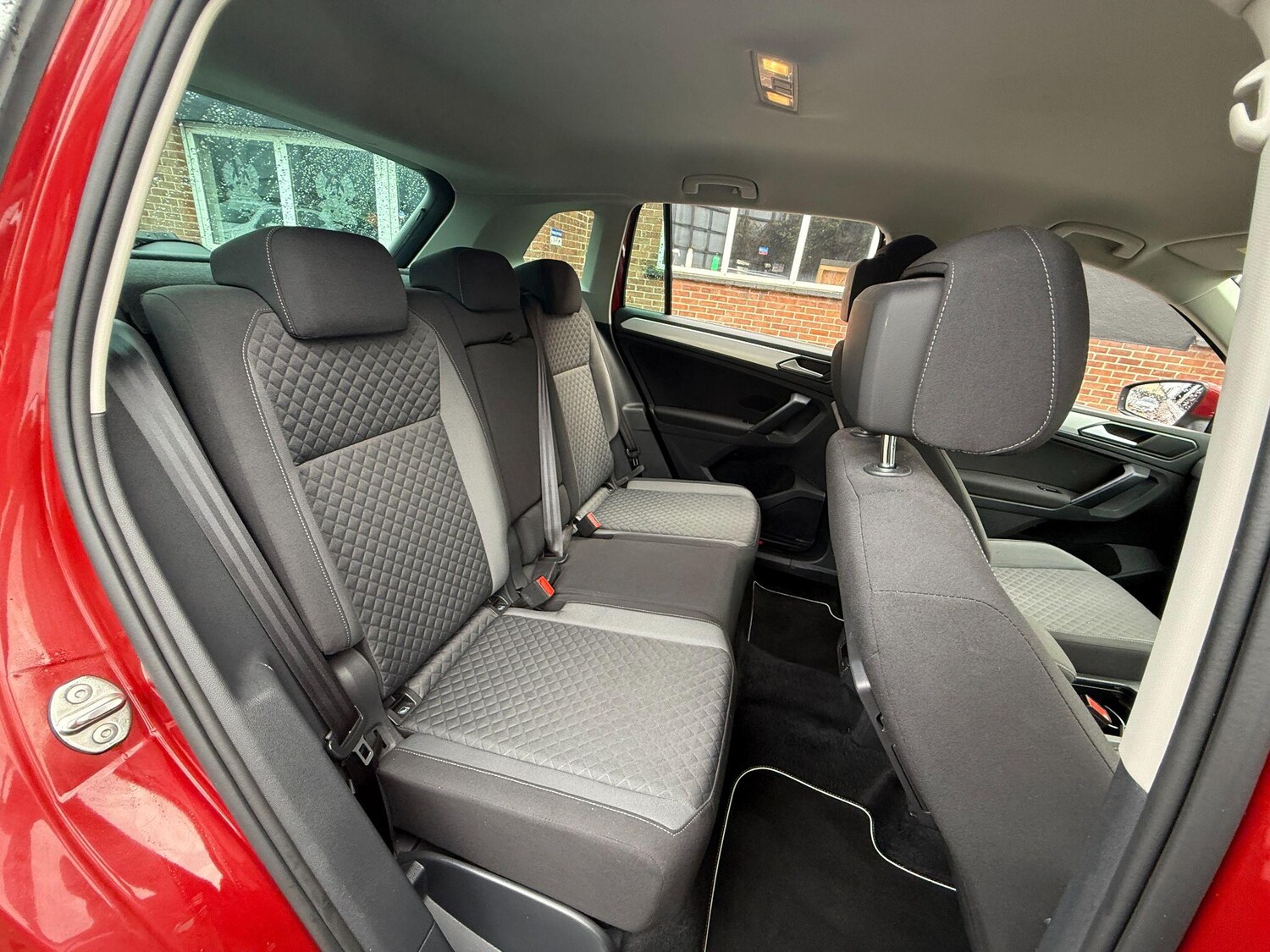 Used Volkswagen Tiguan 2018 for sale - 76398852: Photo 31