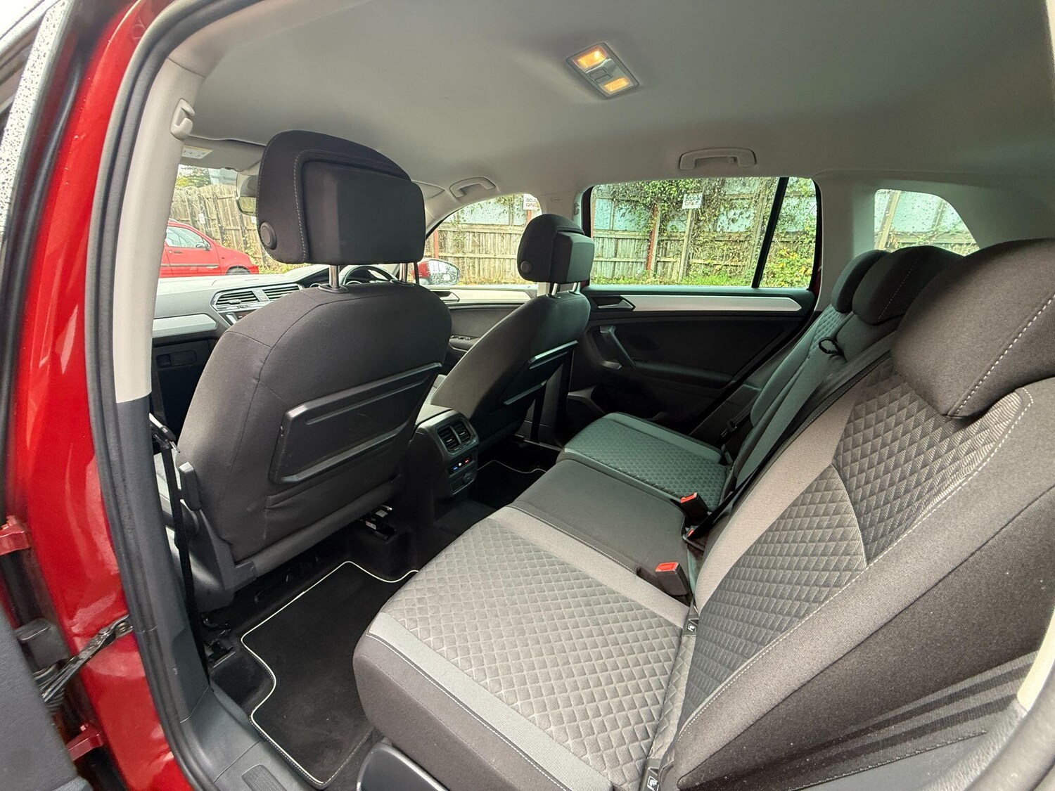 Used Volkswagen Tiguan 2018 for sale - 76398852: Photo 33