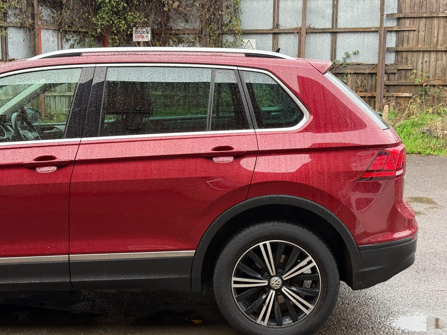 Used Volkswagen Tiguan 2018 for sale - 76398852: Photo 44