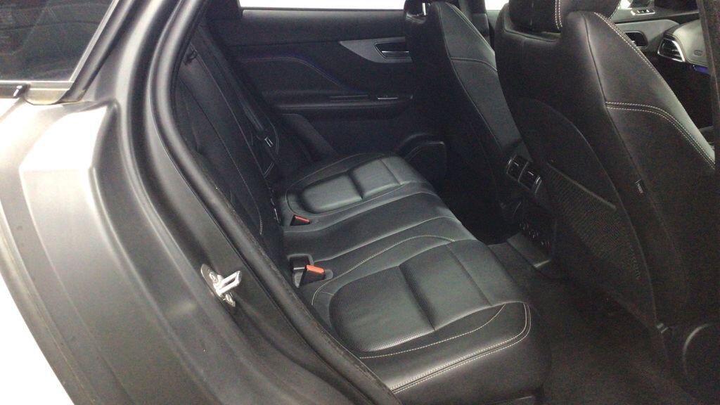 Used Jaguar F-Pace 2019 for sale - 76612805: Photo 7