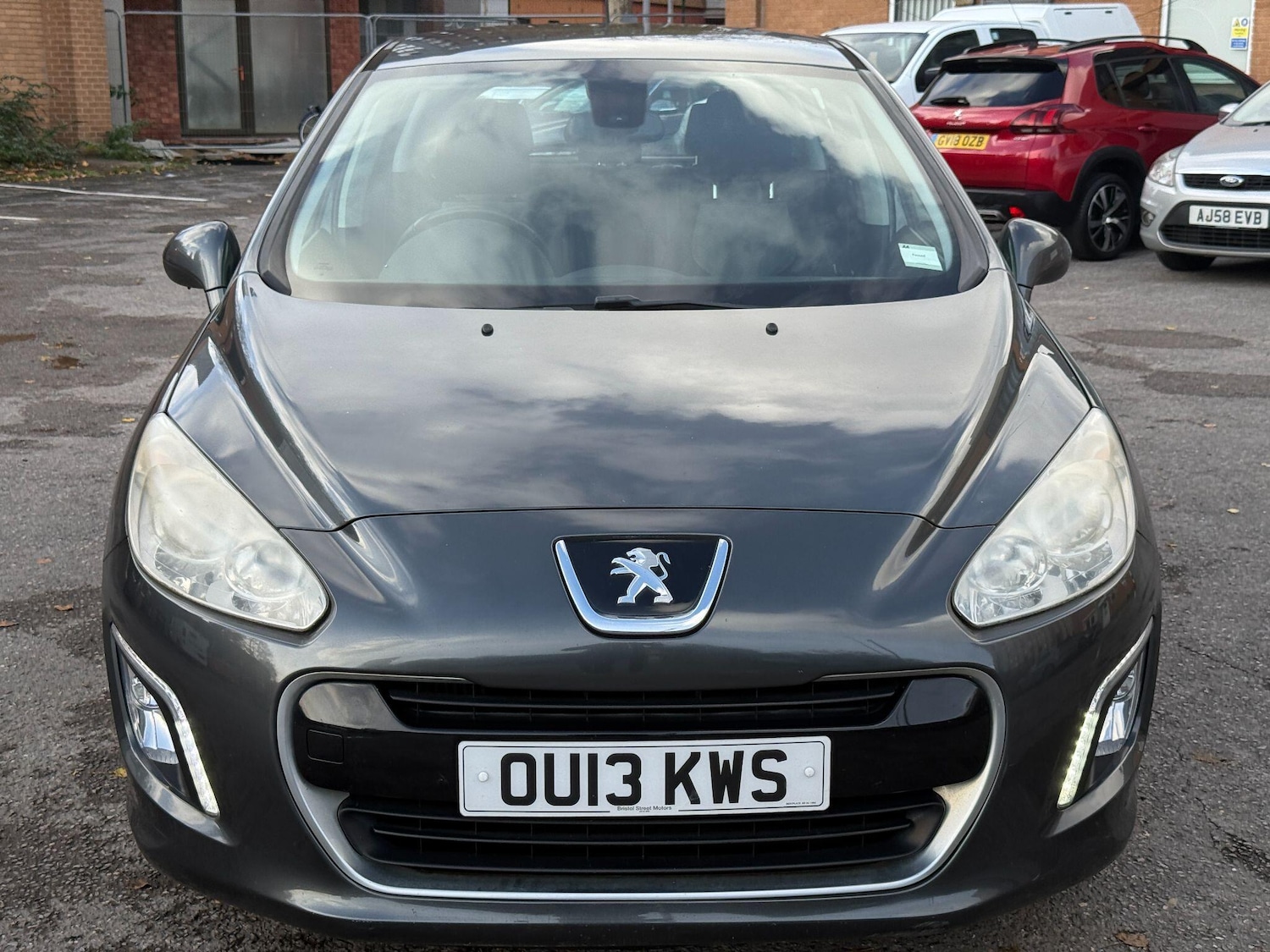 Used Peugeot 308 2013 for sale - 76572121: Photo 10