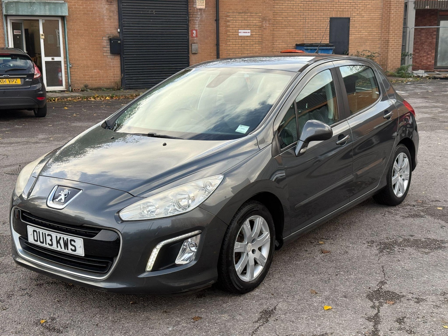 Used Peugeot 308 2013 for sale - 76572121: Photo 13