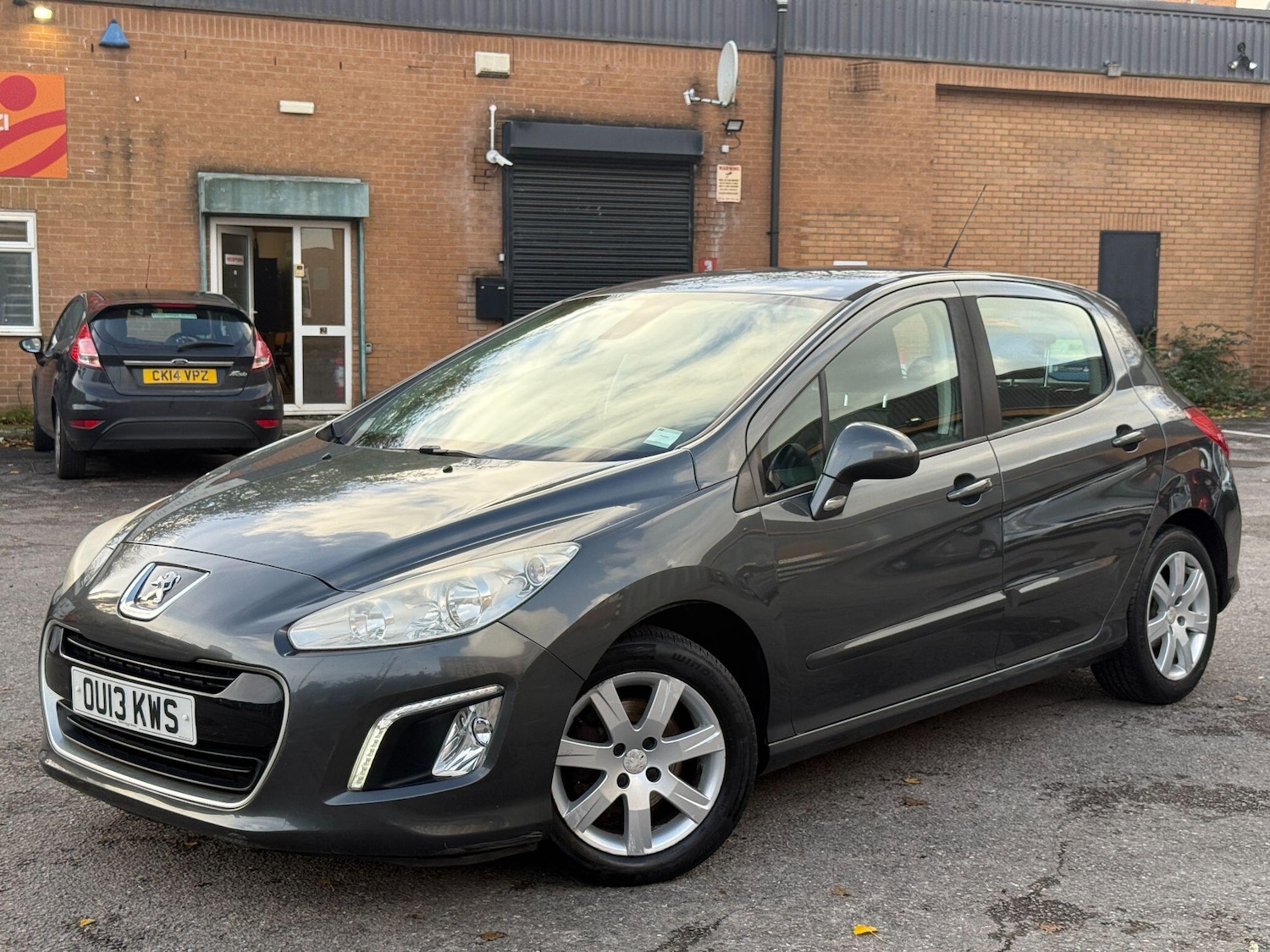 Used Peugeot 308 2013 for sale - 76572121: Photo 14