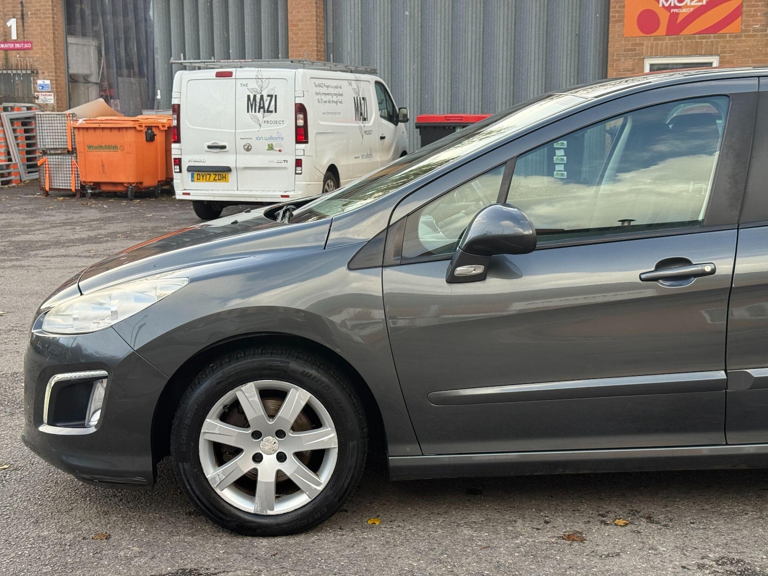 Used Peugeot 308 2013 for sale - 76572121: Photo 19