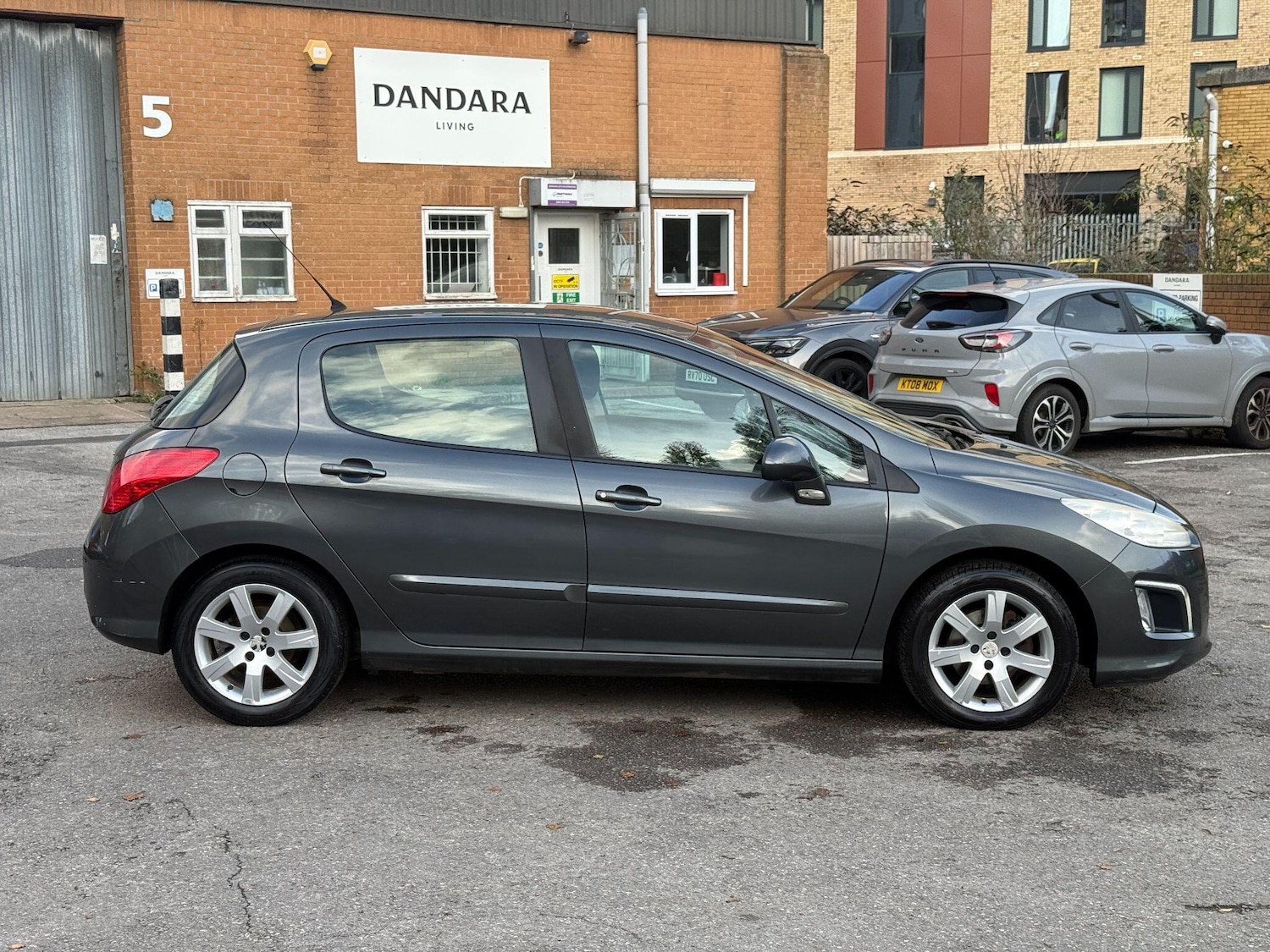 Used Peugeot 308 2013 for sale - 76572121: Photo 34