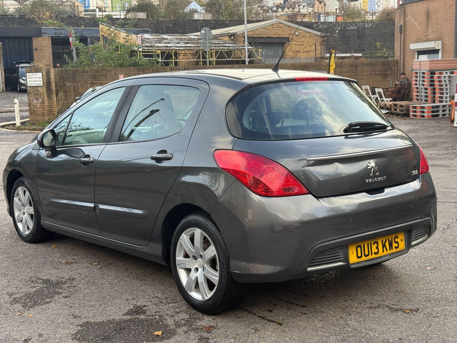 Used Peugeot 308 2013 for sale - 76572121: Photo 4