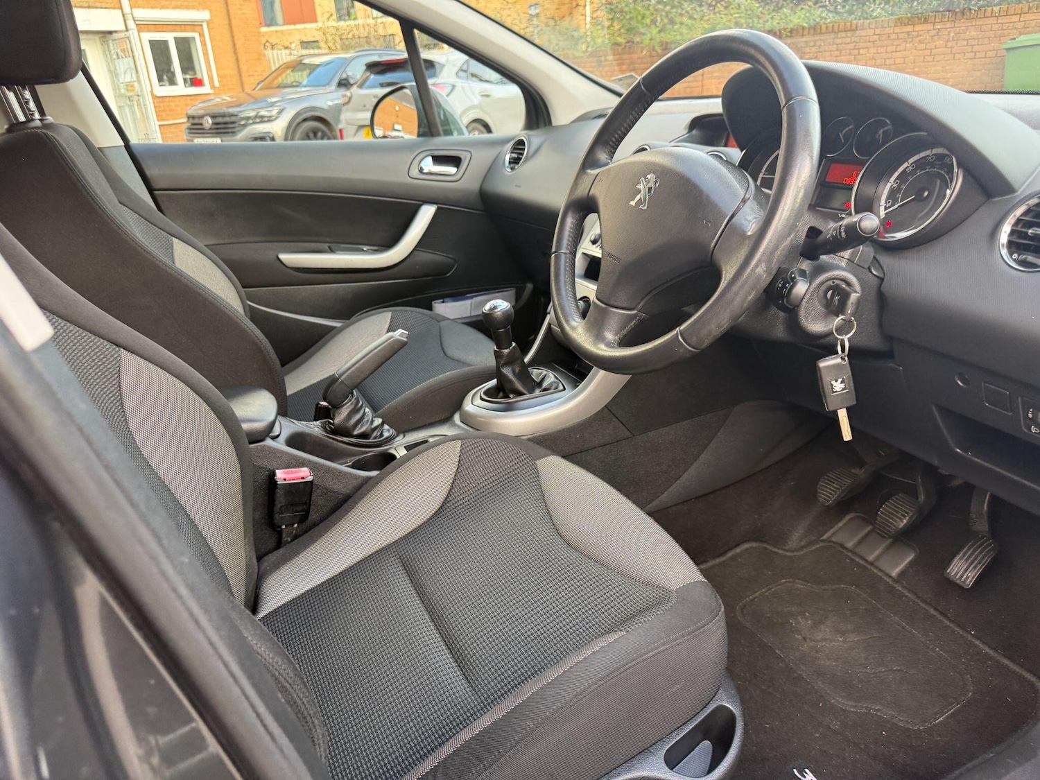 Used Peugeot 308 2013 for sale - 76572121: Photo 43