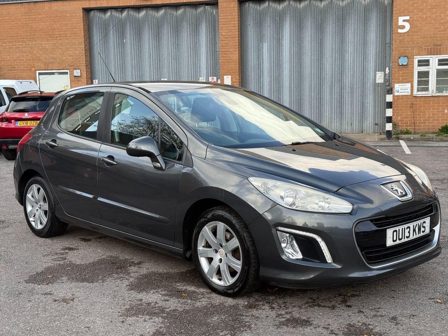 Used Peugeot 308 2013 for sale - 76572121: Photo 5
