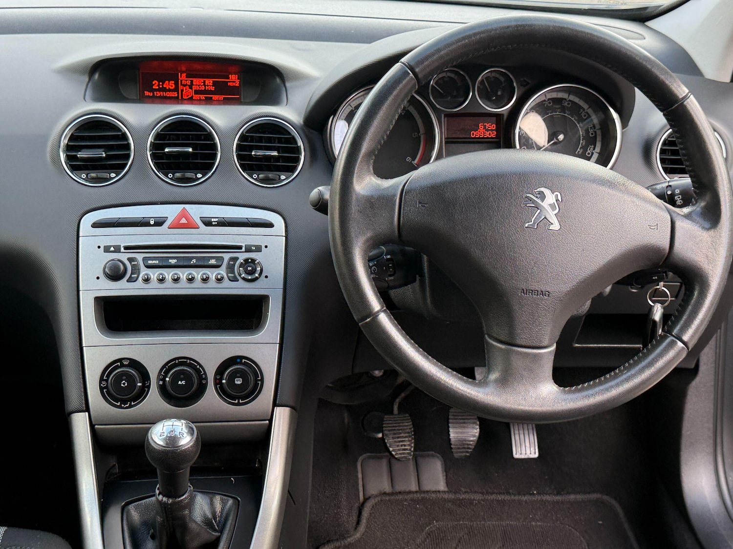 Used Peugeot 308 2013 for sale - 76572121: Photo 65