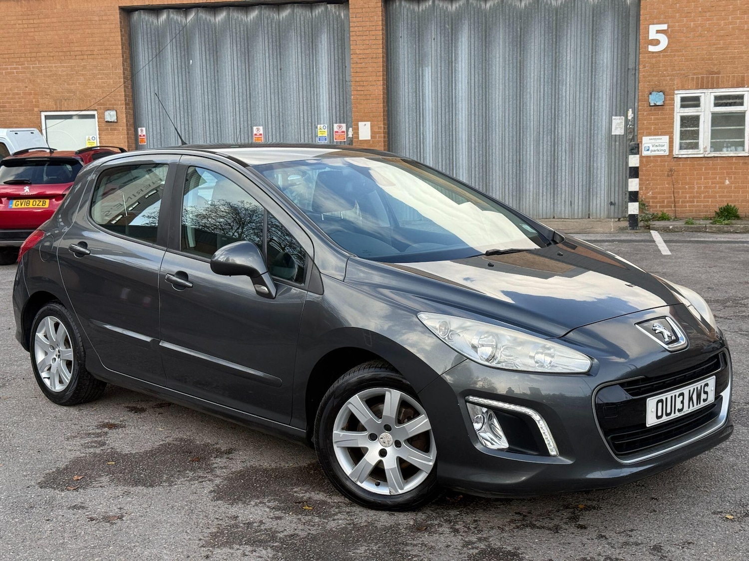Used Peugeot 308 2013 for sale - 76572121: Photo 8