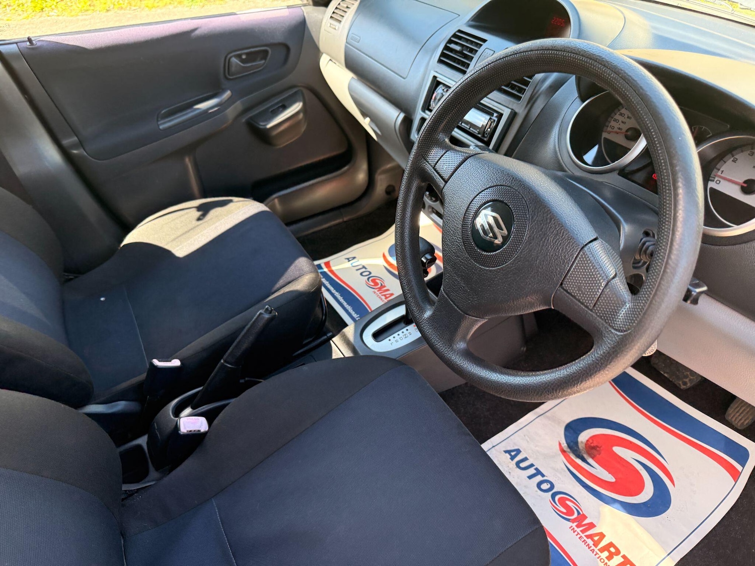 Used Suzuki Ignis 2005 for sale - 78085918: Photo 8