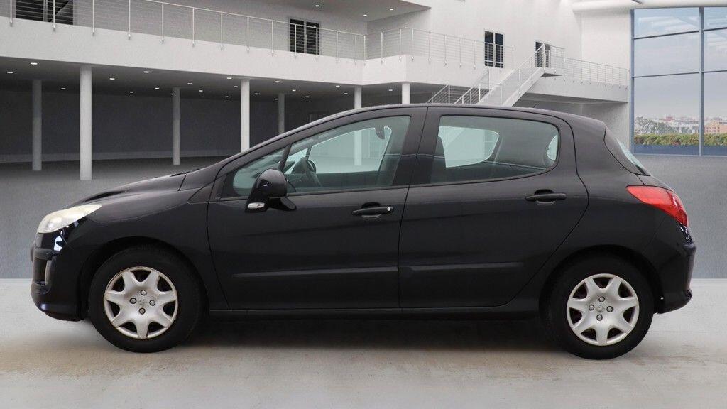 Used Peugeot 308 2010 for sale - 76473645: Photo 9