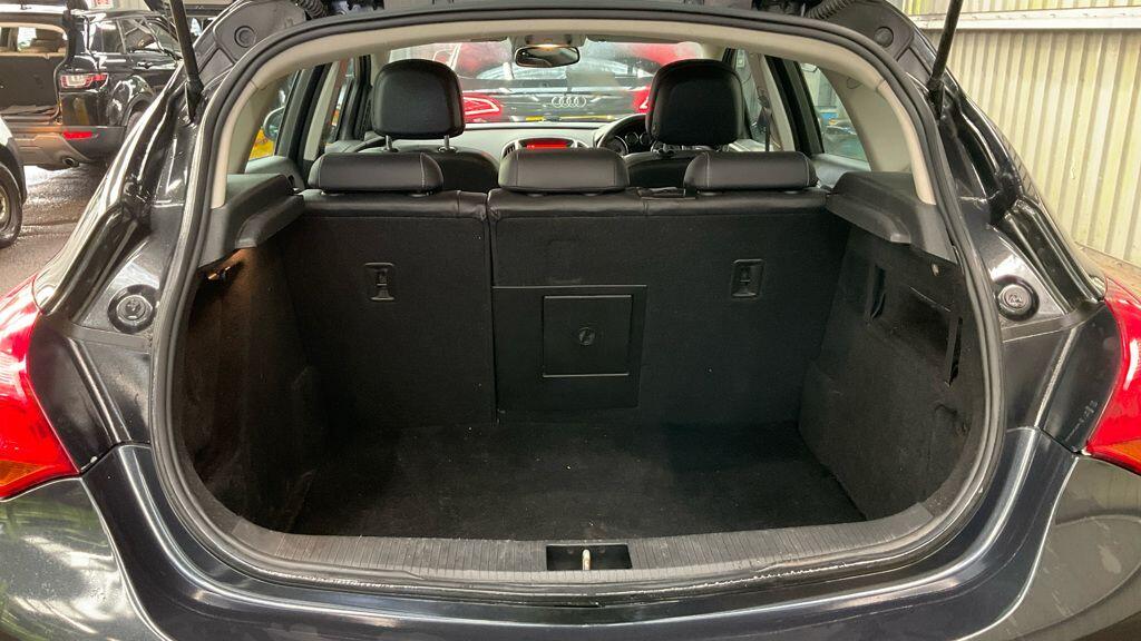 Used Vauxhall Astra 2012 for sale - 77279871: Photo 11