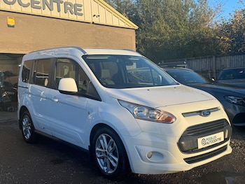 Used Ford Tourneo Connect 2015 for sale - 77267510: Photo
