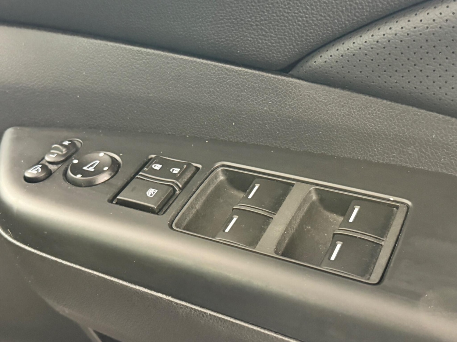 Used Honda CR-V 2018 for sale - 77768792: Photo 25