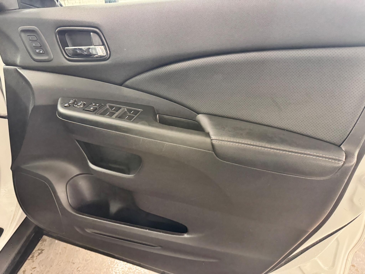 Used Honda CR-V 2018 for sale - 77768792: Photo 29