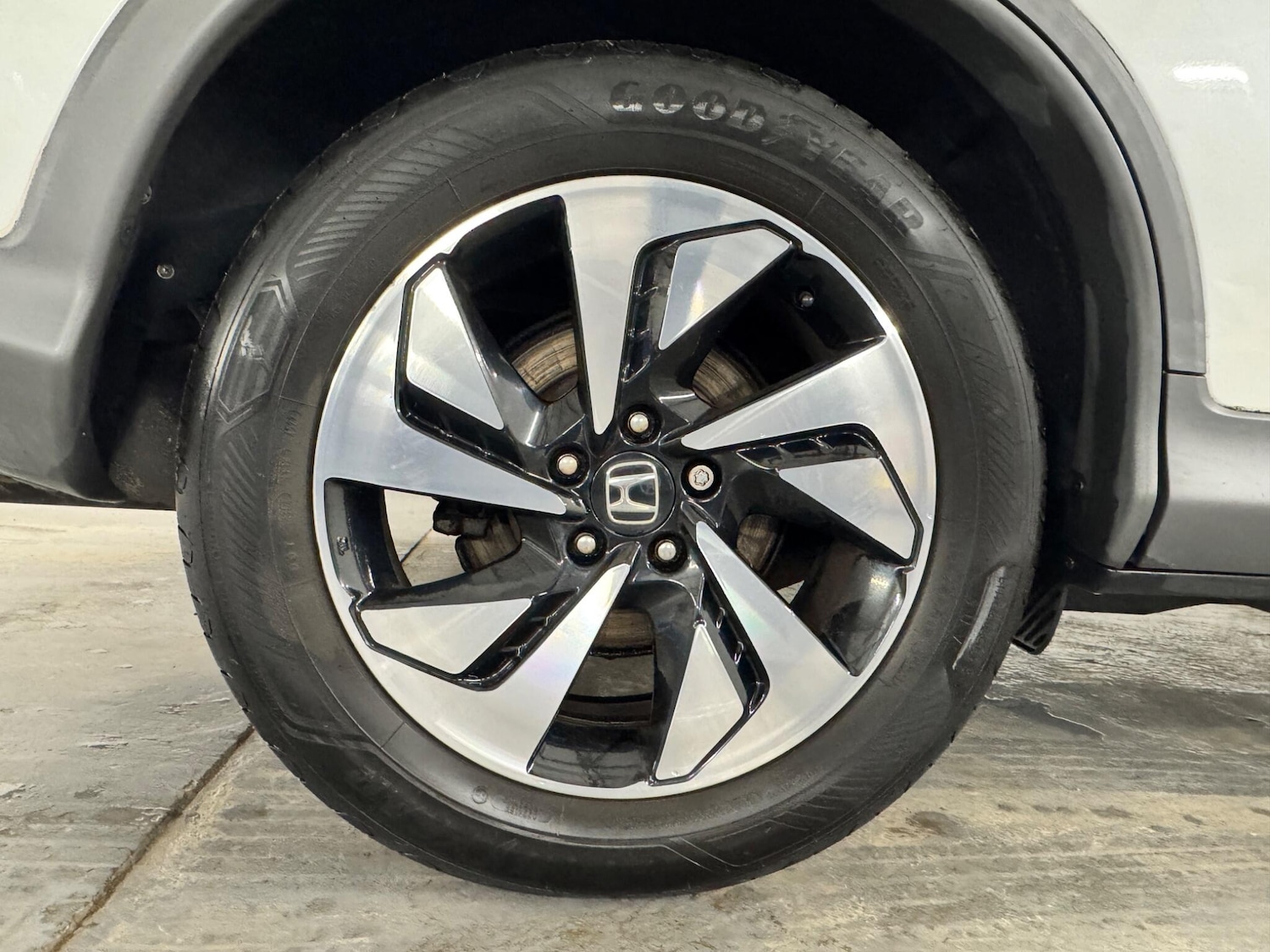 Used Honda CR-V 2018 for sale - 77768792: Photo 33