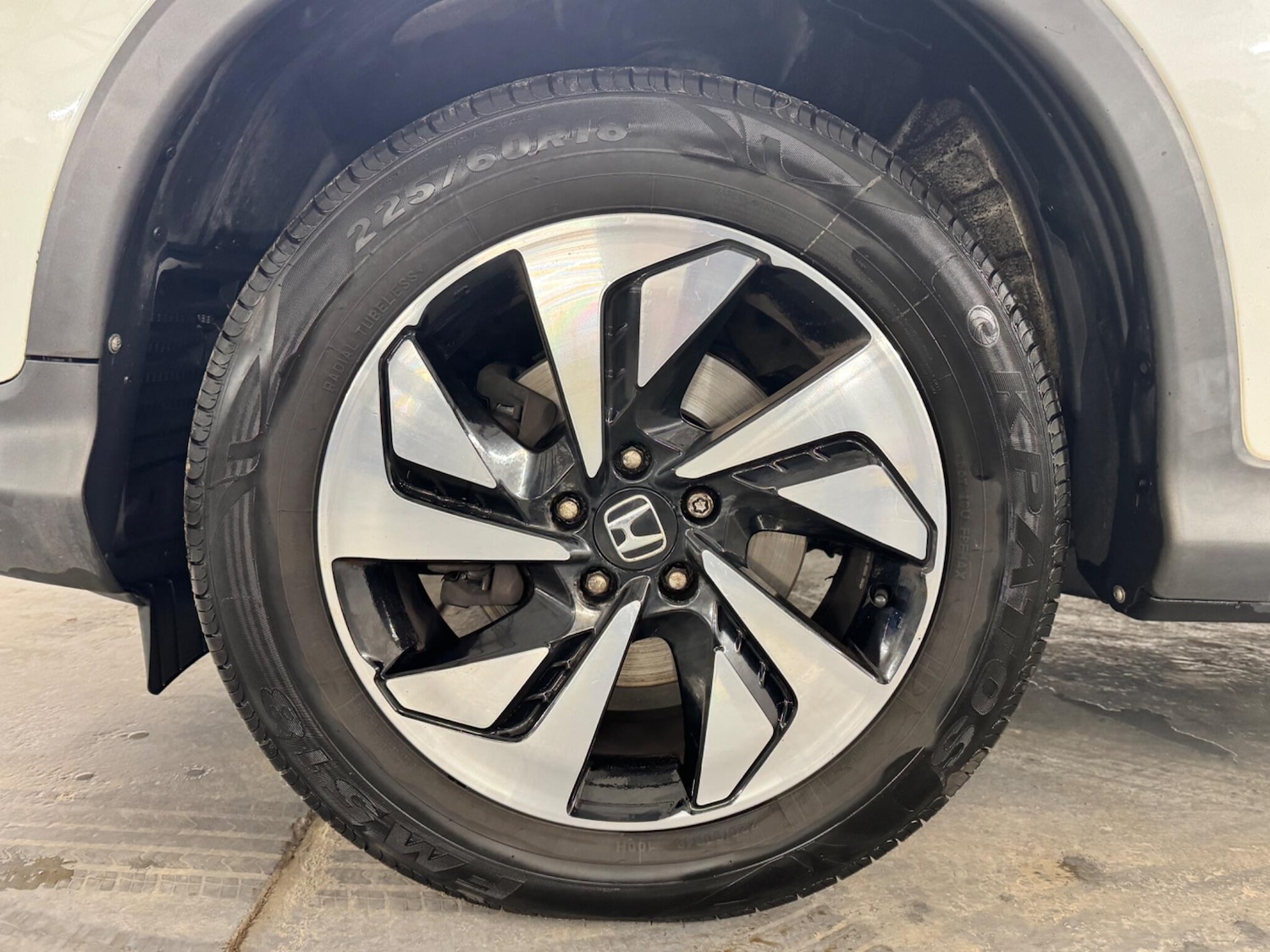 Used Honda CR-V 2018 for sale - 77768792: Photo 35