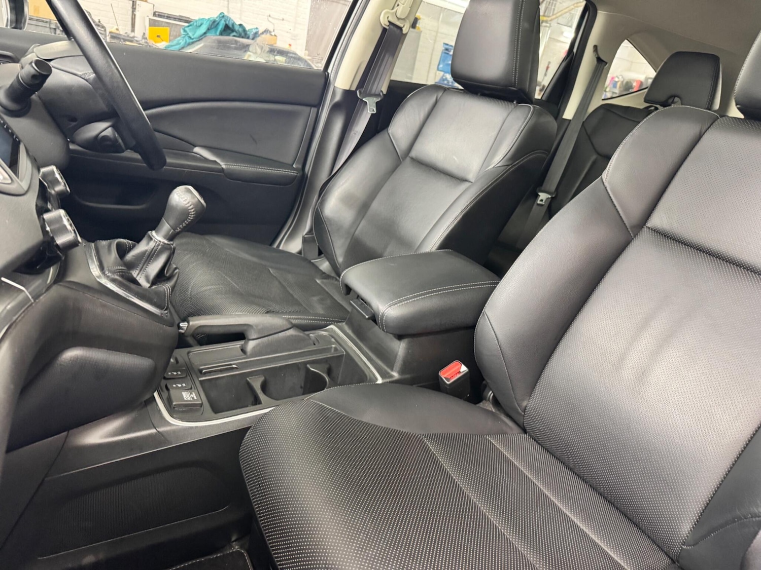 Used Honda CR-V 2018 for sale - 77768792: Photo 47