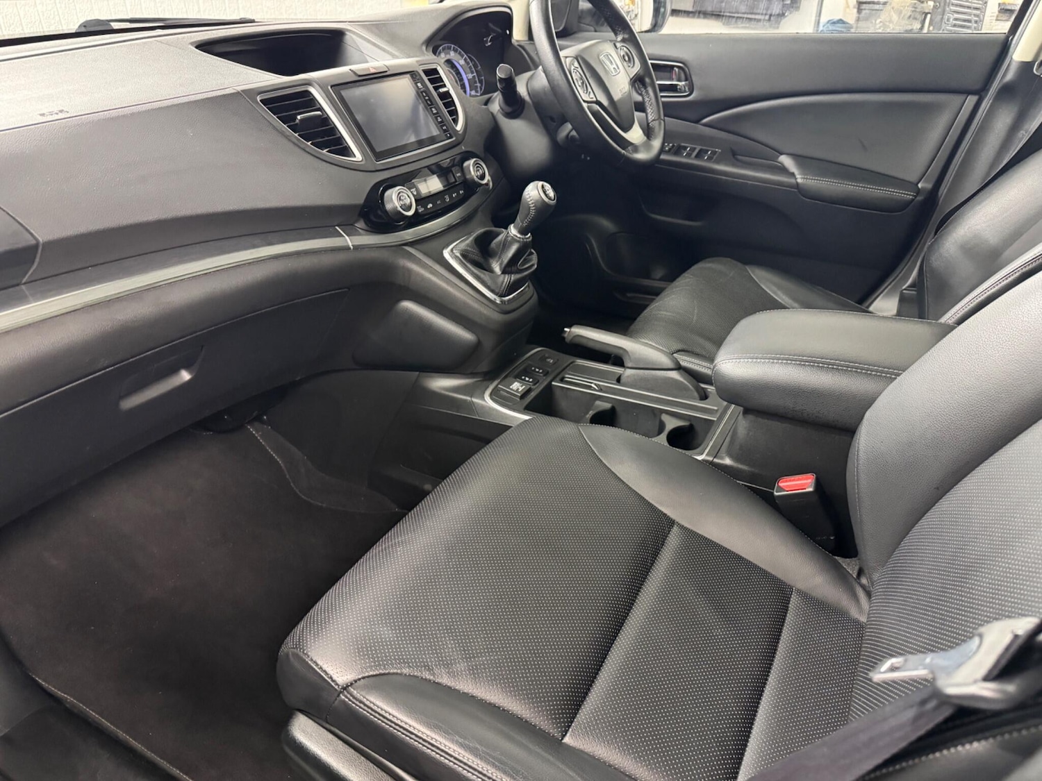 Used Honda CR-V 2018 for sale - 77768792: Photo 48