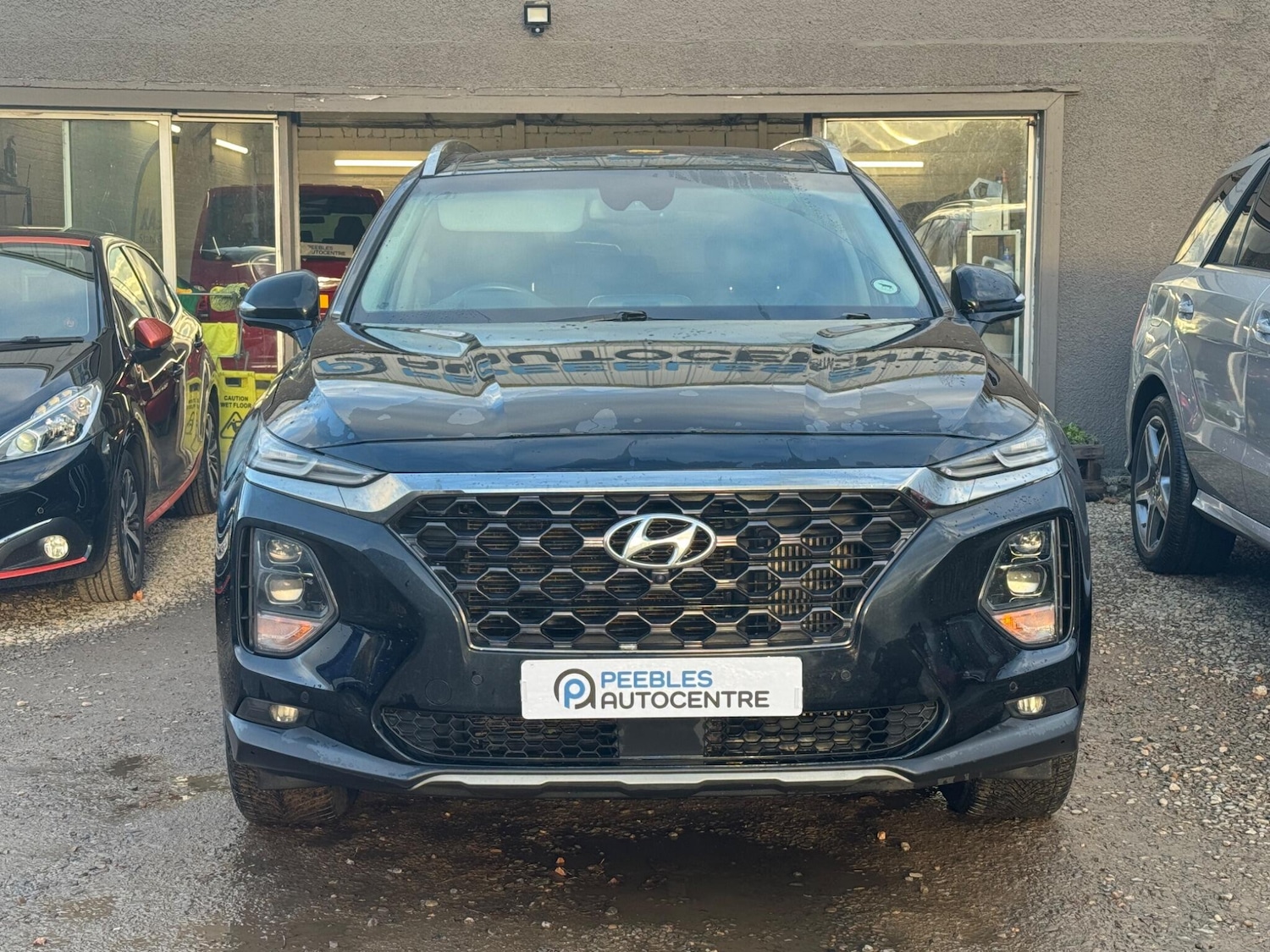 Used Hyundai Santa Fe 2019 for sale - 76512913: Photo 2