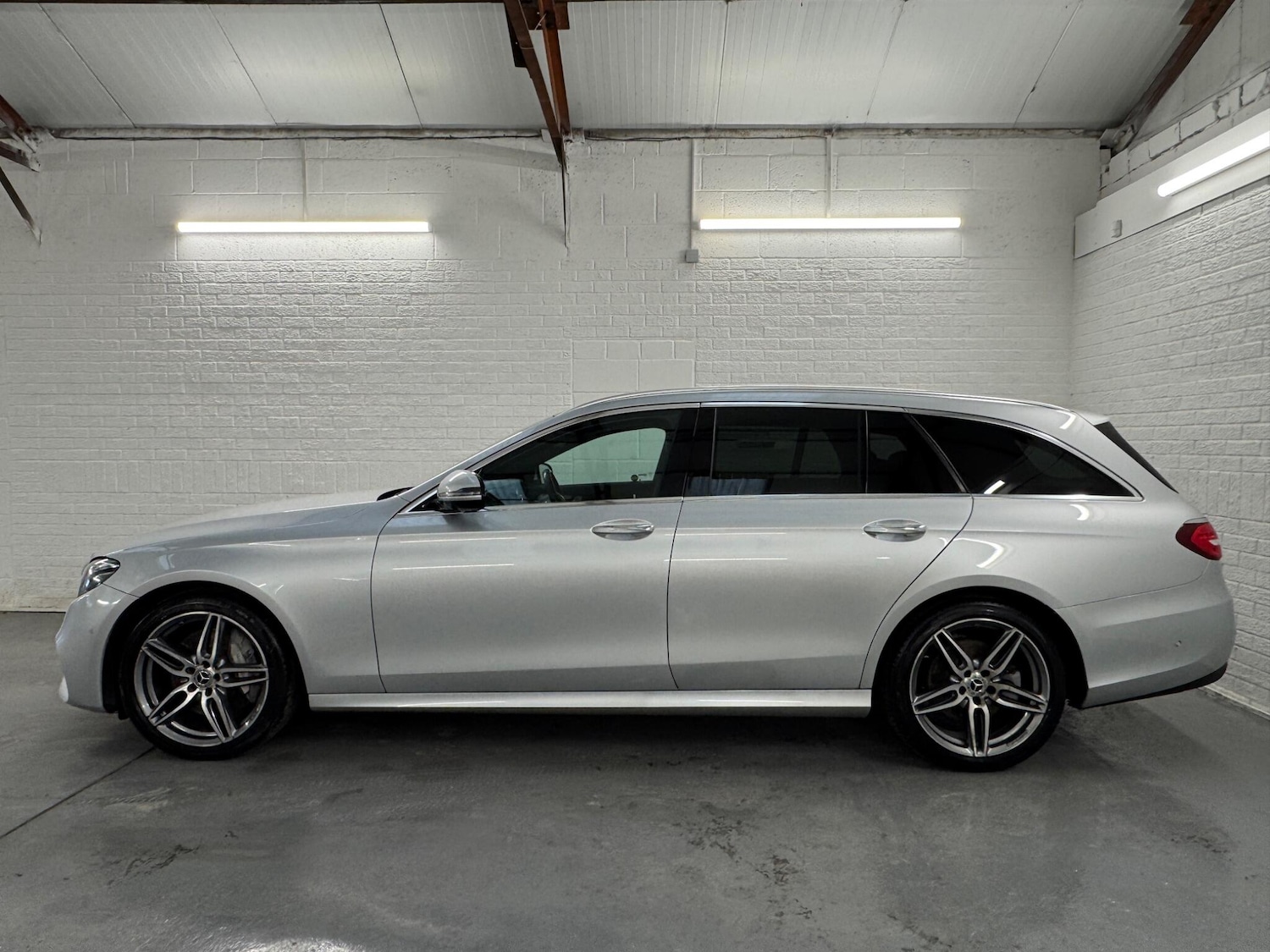 Used Mercedes-Benz E Class 2019 for sale - 77376171: Photo 6
