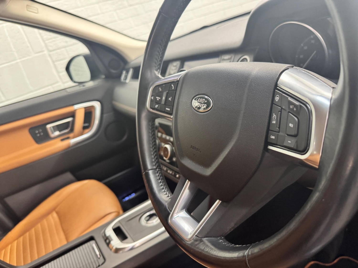 Used Land Rover Discovery Sport 2018 for sale - 78072503: Photo 13