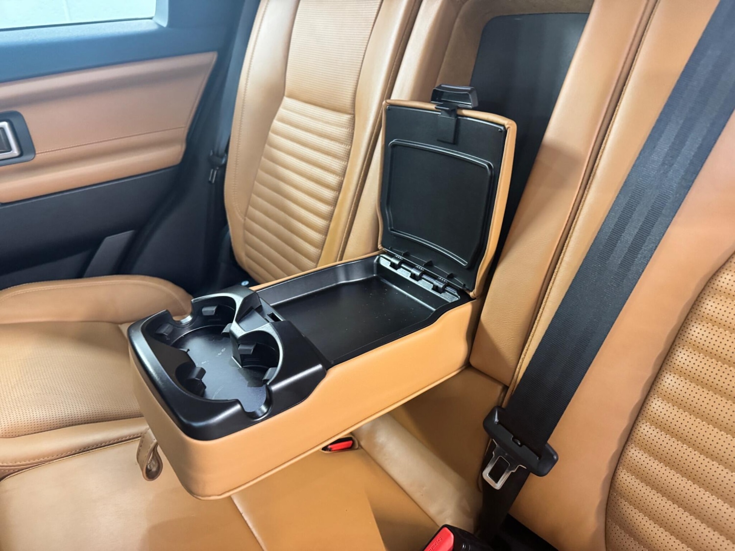 Used Land Rover Discovery Sport 2018 for sale - 78072503: Photo 50