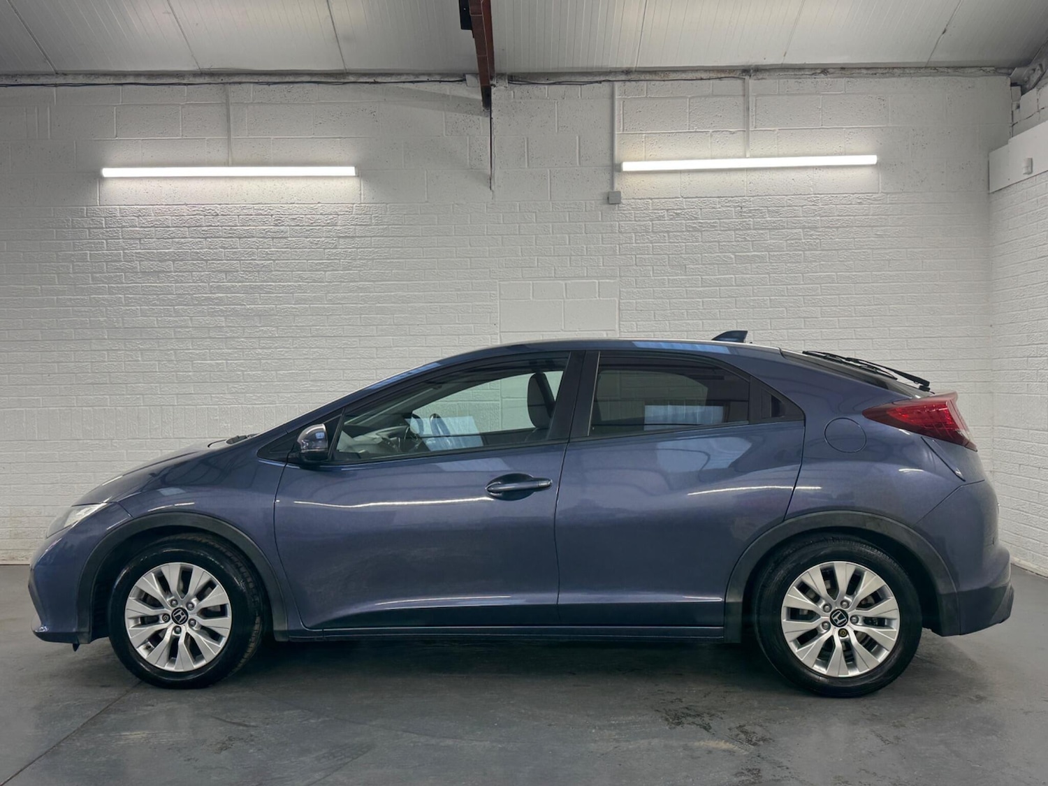 Used Honda Civic 2014 for sale - 76238767: Photo 4