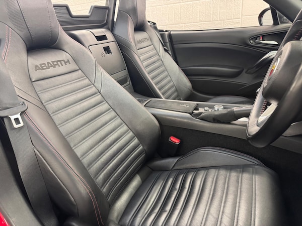 Used Abarth 124 Spider 2018 for sale - 76269997: Photo 16