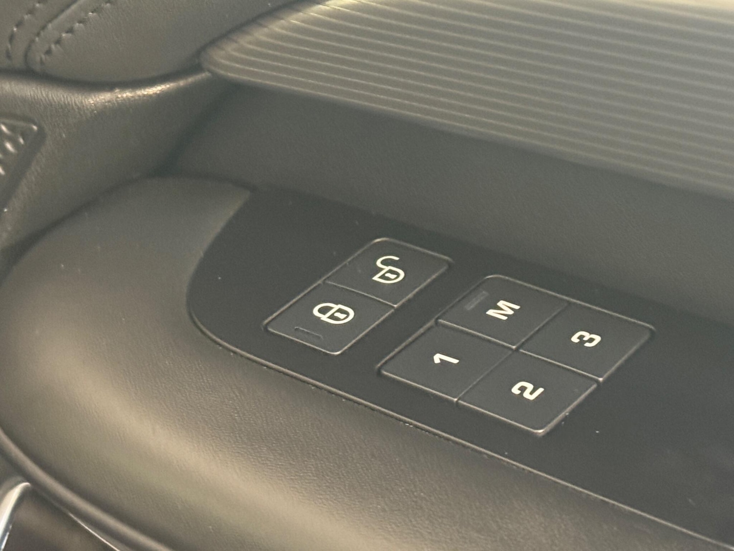 Used Land Rover Discovery 2019 for sale - 76644824: Photo 18