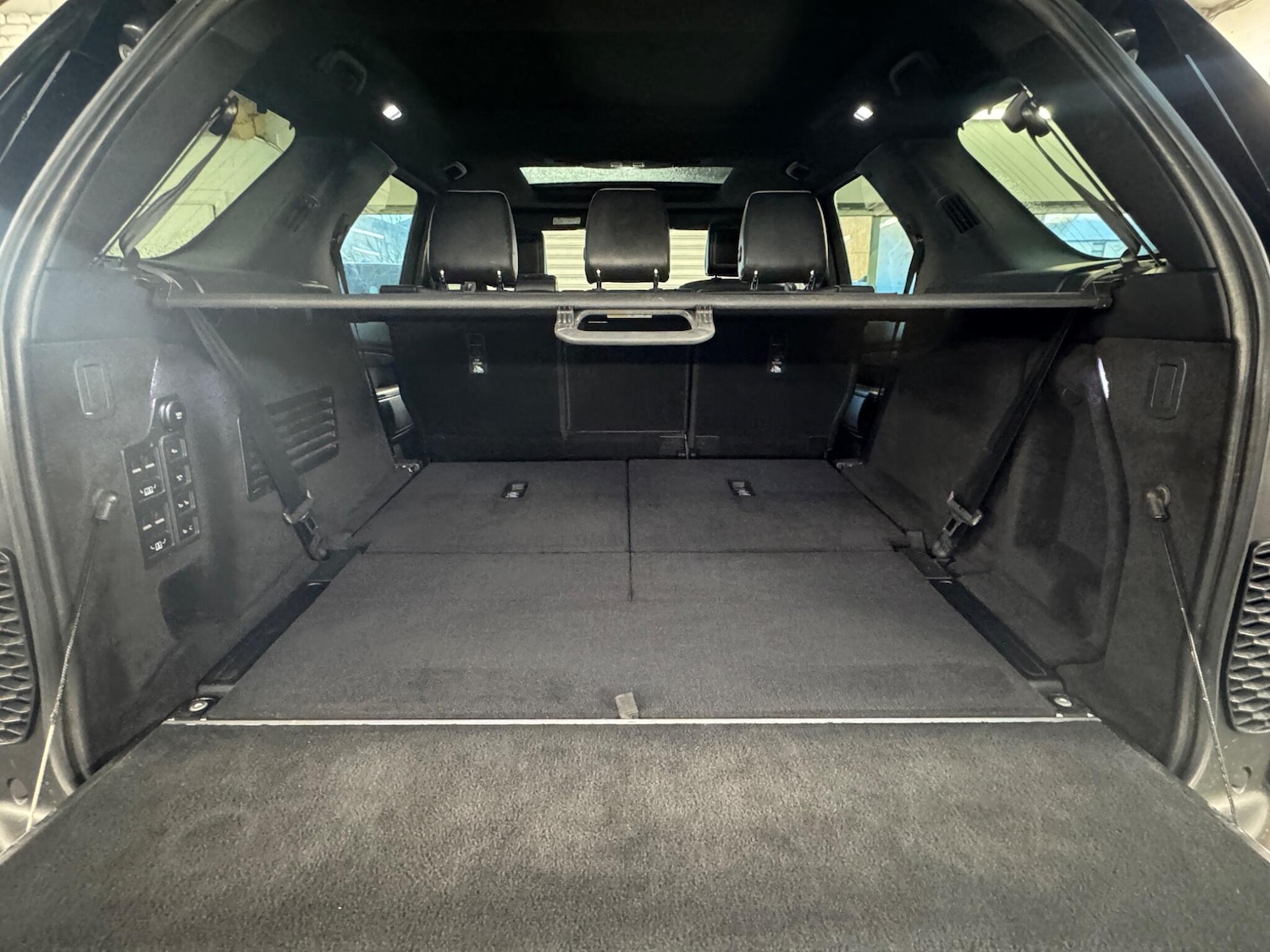 Used Land Rover Discovery 2019 for sale - 76644824: Photo 40