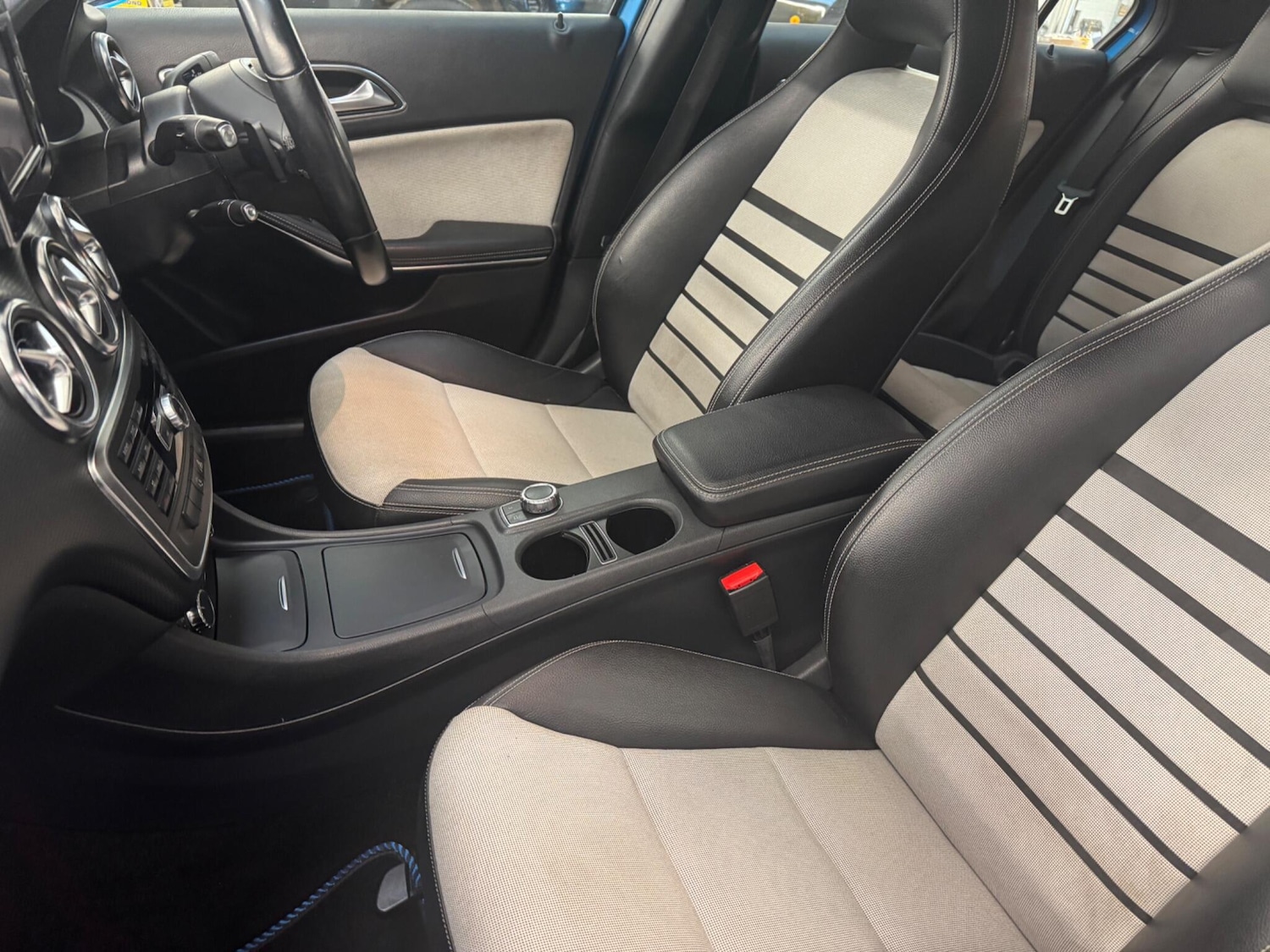 Used Mercedes-Benz A-Class for sale - 76996827: Photo 39