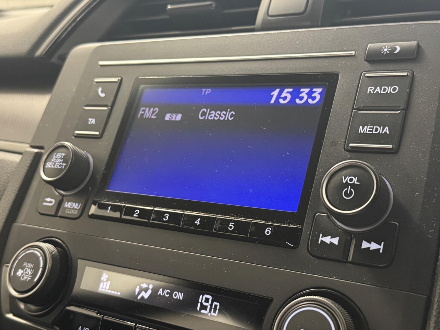 Used Honda Civic 2018 for sale - 76913269: Photo 19